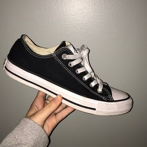 Barely worn black converse
